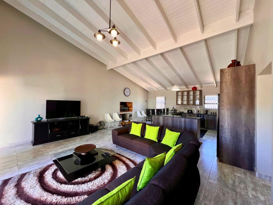5 Bedroom Property for Sale in Myburgh Park Western Cape